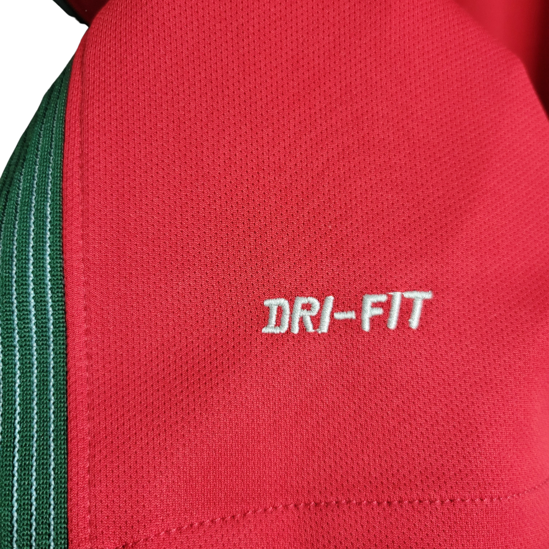 Camisa Seleção de Portugal I 2016 - RetrÓ Nike - Vermelha com detalhes em verde