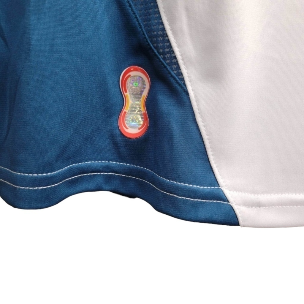Camisa Liverpool II 2006/2007 Manga Longa - Retrô Adidas - Branca com detalhes em azul e com patrocínio