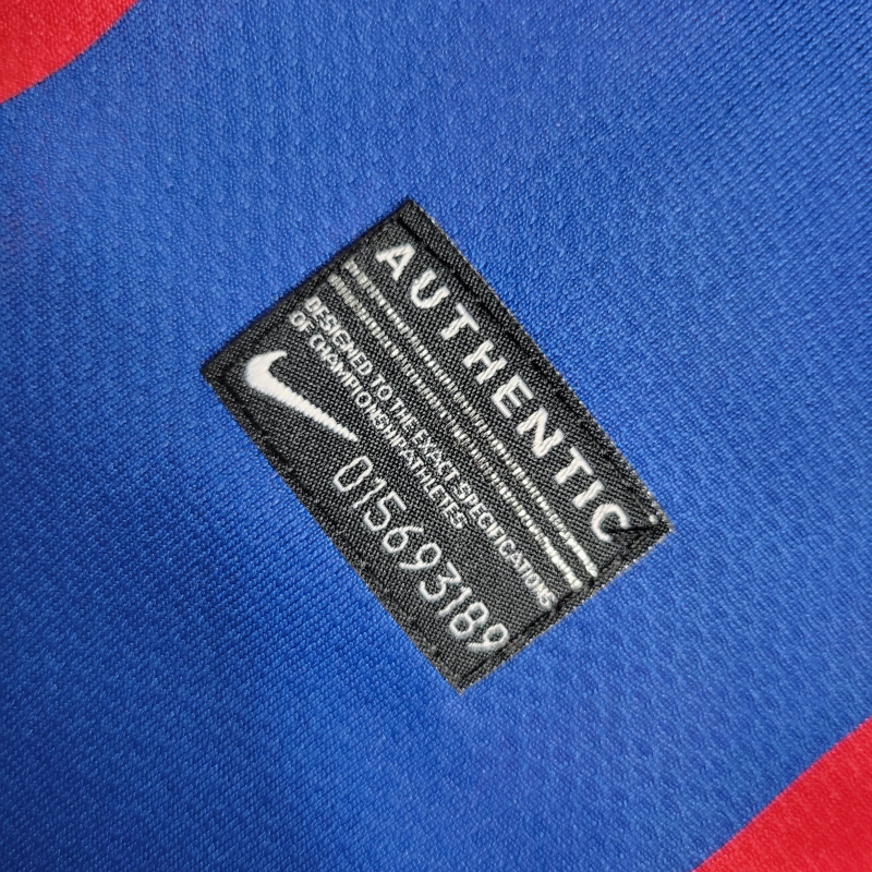 Camisa Barcelona I 2010/2011 - Retrô Nike - Azul e vermelha com detalhes em amarelo