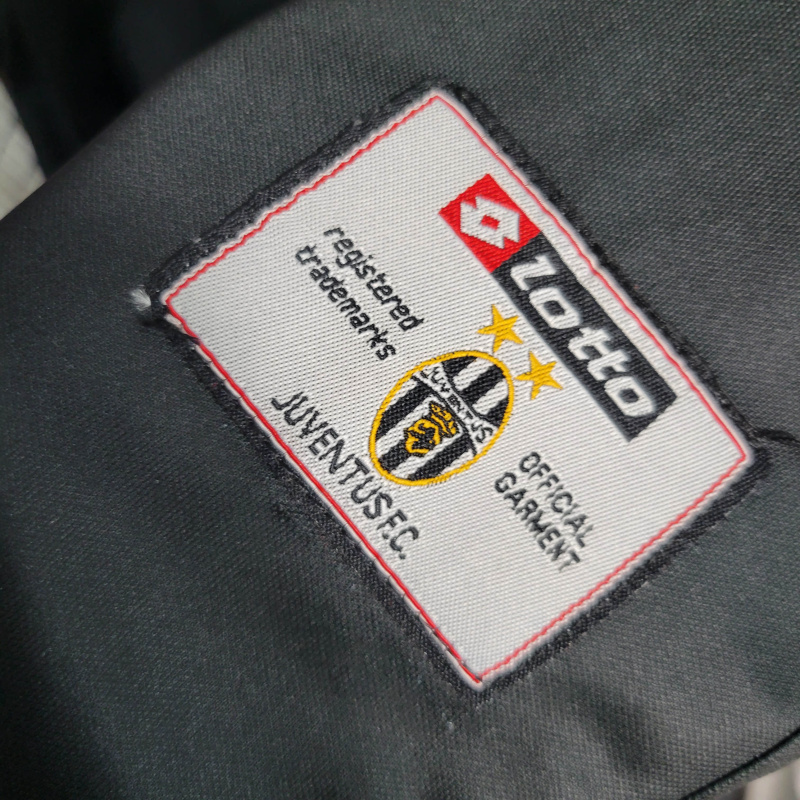 Camisa Juventus II 2001/2002 - Retrô Lotto - Preta