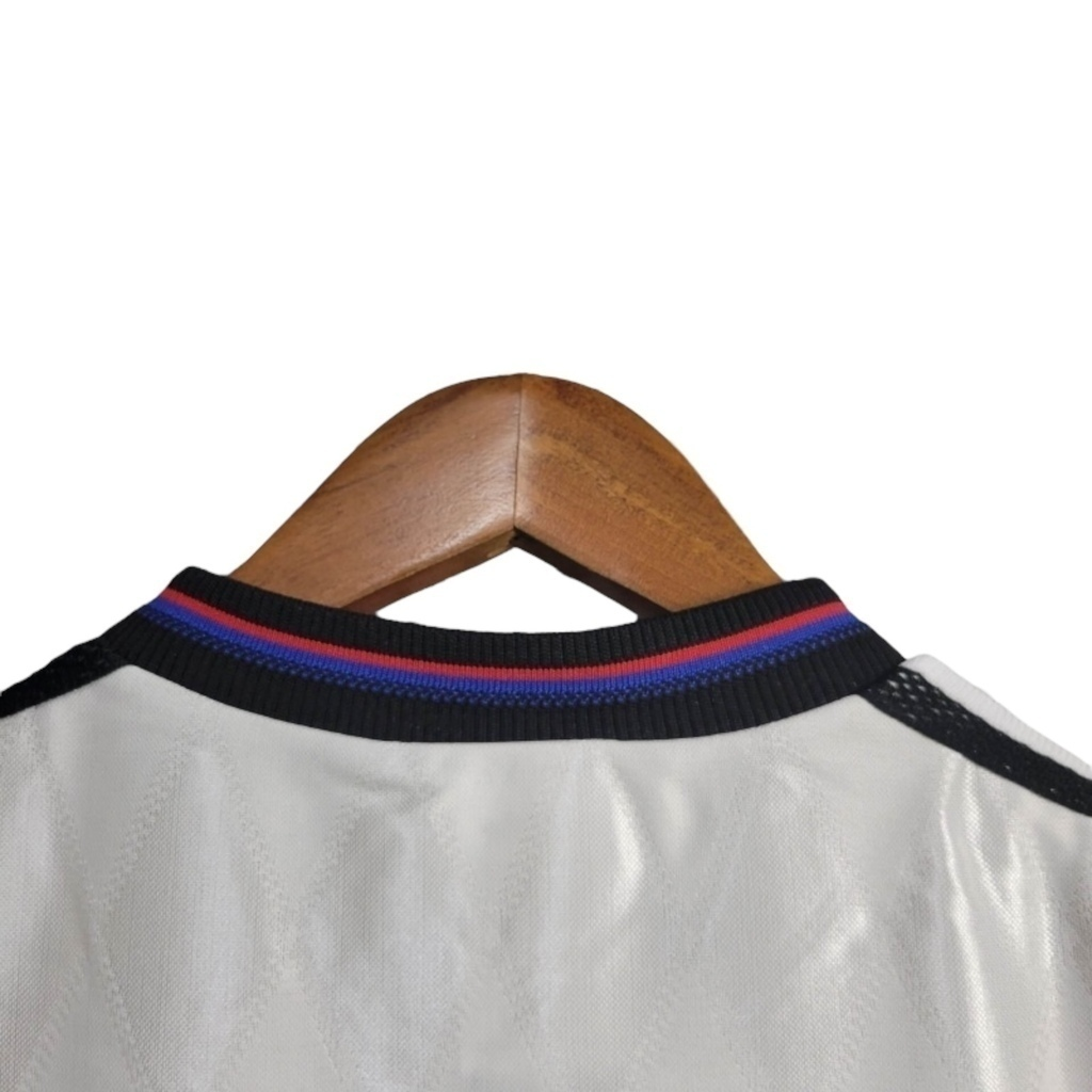 Camisa Bayern Munich 1996/1998 - Retrô Adidas - Branca com detalhes em azul e vermelho e preto