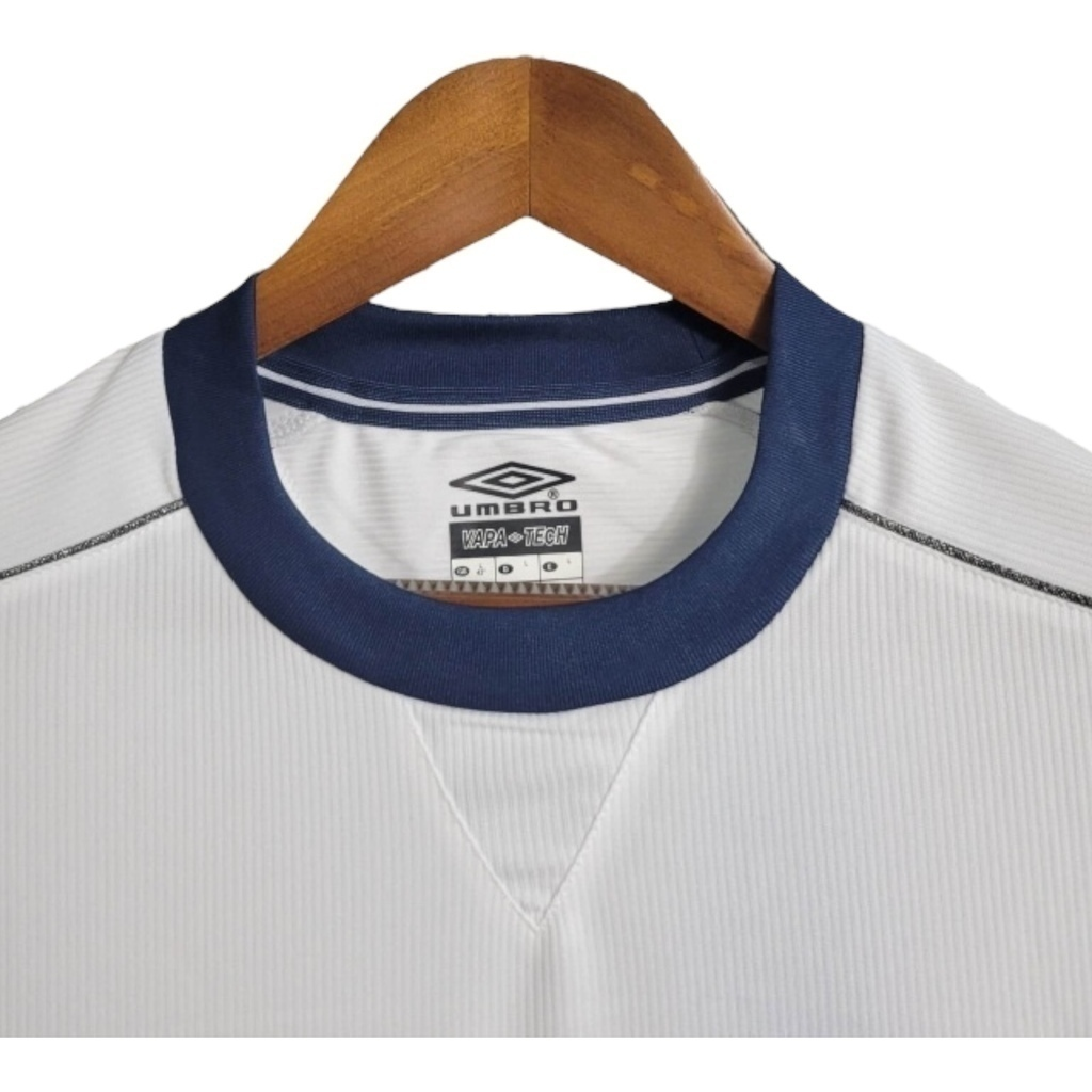 Camisa Manchester United II 1990/2000 - Retrô Umbro - Branca com detalhes em azul
