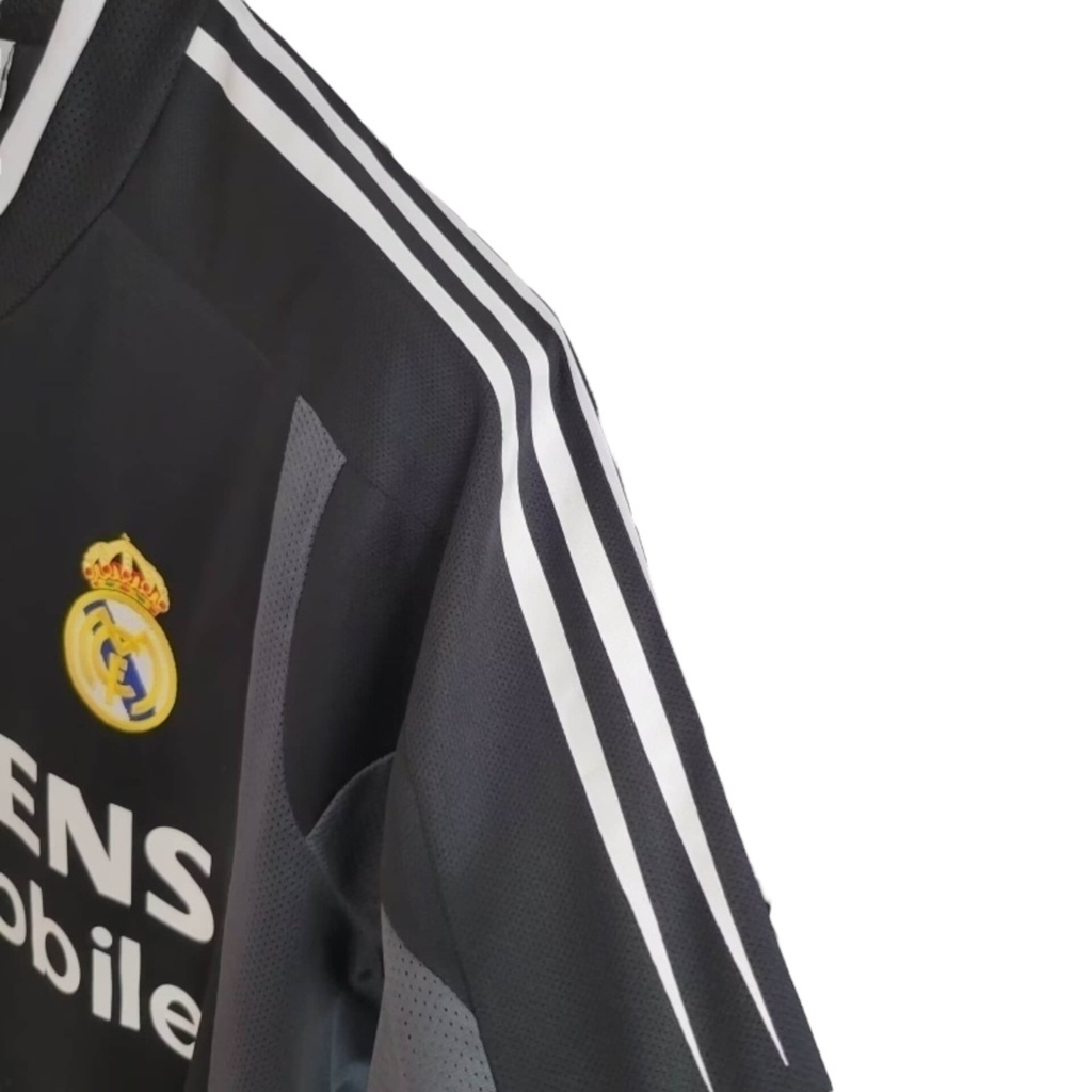 Camisa Real Madrid 2004/2005 - Retrô Adidas - Preta com detalhes em cinza e branco