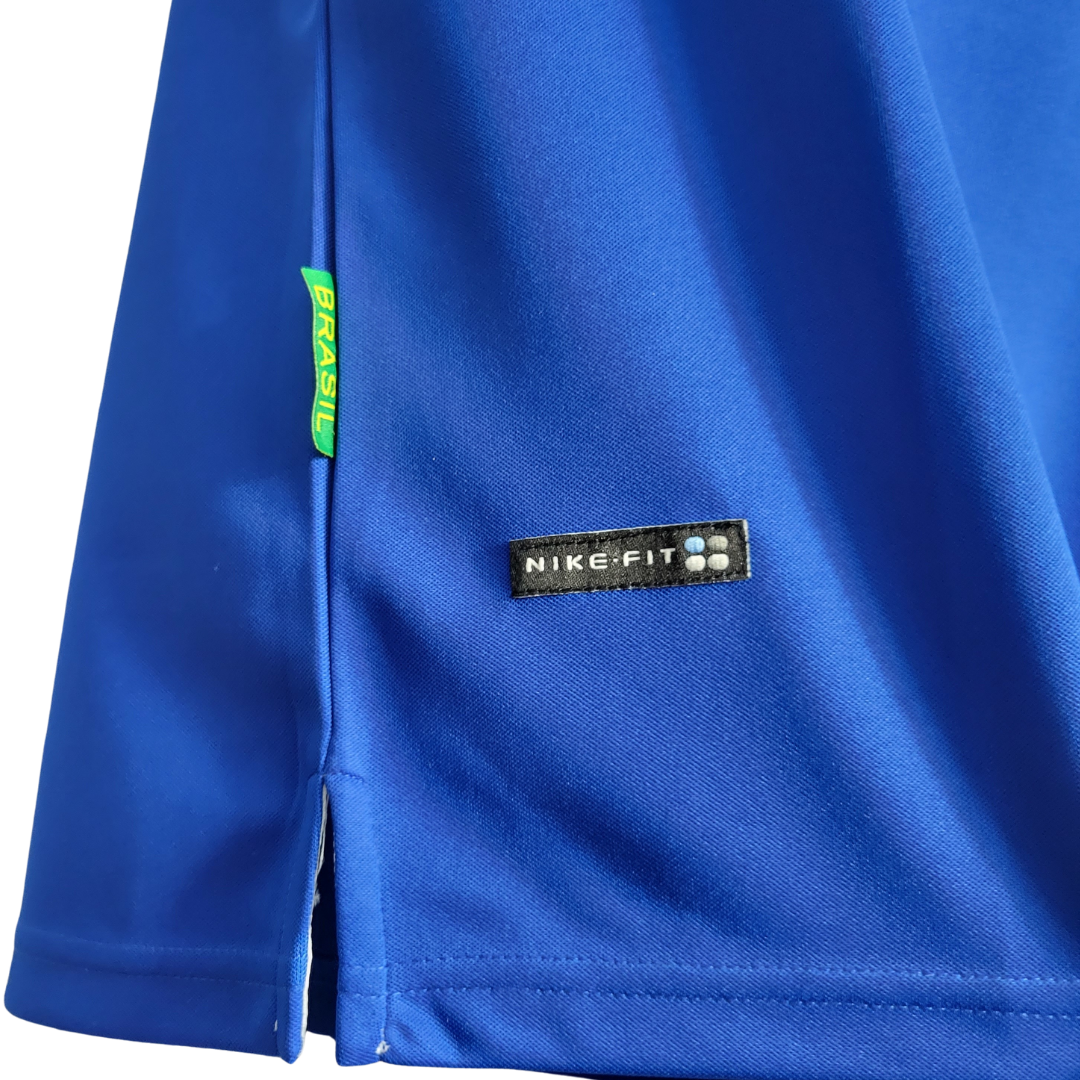 Camisa Seleção Brasileira II 1998 - Retrô Nike - Azul com detalhes em branco