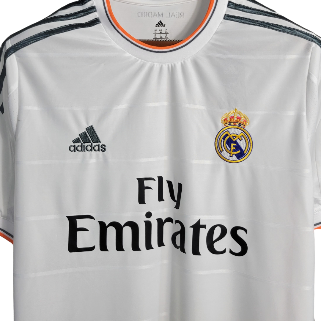 Camisa Real Madrid I 2013/2014 - Retrô Adidas - Branca com detalhes em laranja e cinza