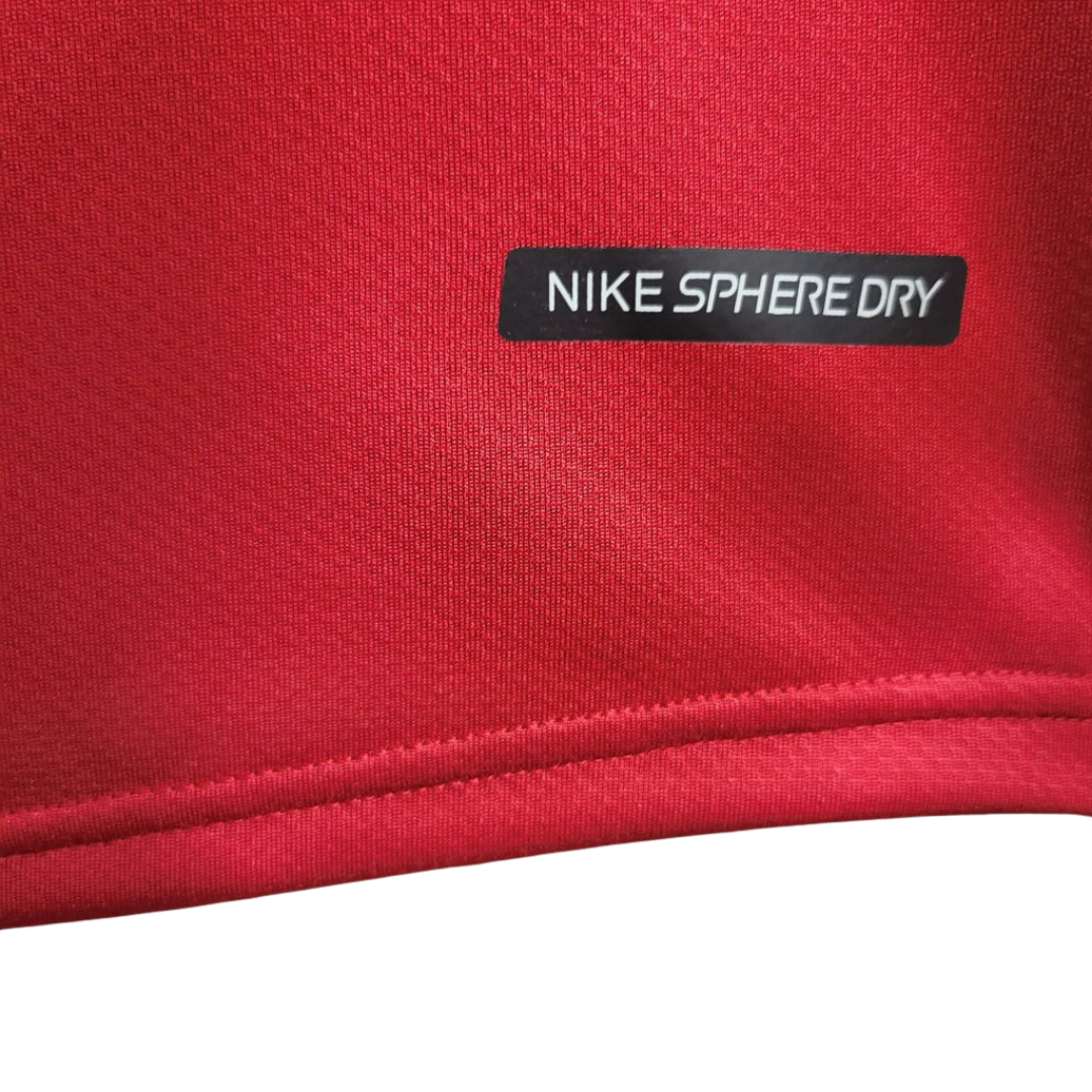 Camisa Seleção de Portugal I 2006 - Retrô Nike - Vermelha com detalhes em amarelo e verde