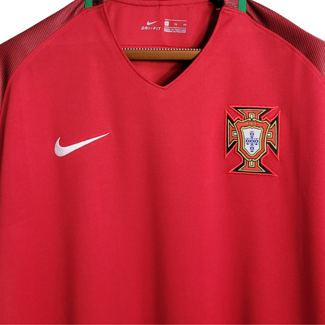 Camisa Seleção de Portugal I 2016 - Retrô Nike - Vermelha com detalhes em verde