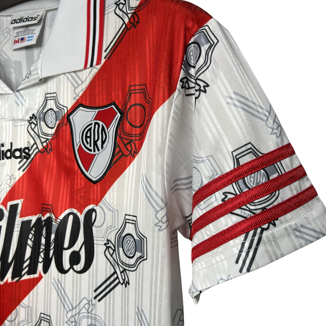 Camisa River Plate I 1995/1996 - Retrô Adidas - Branca com detalhes em vermelho