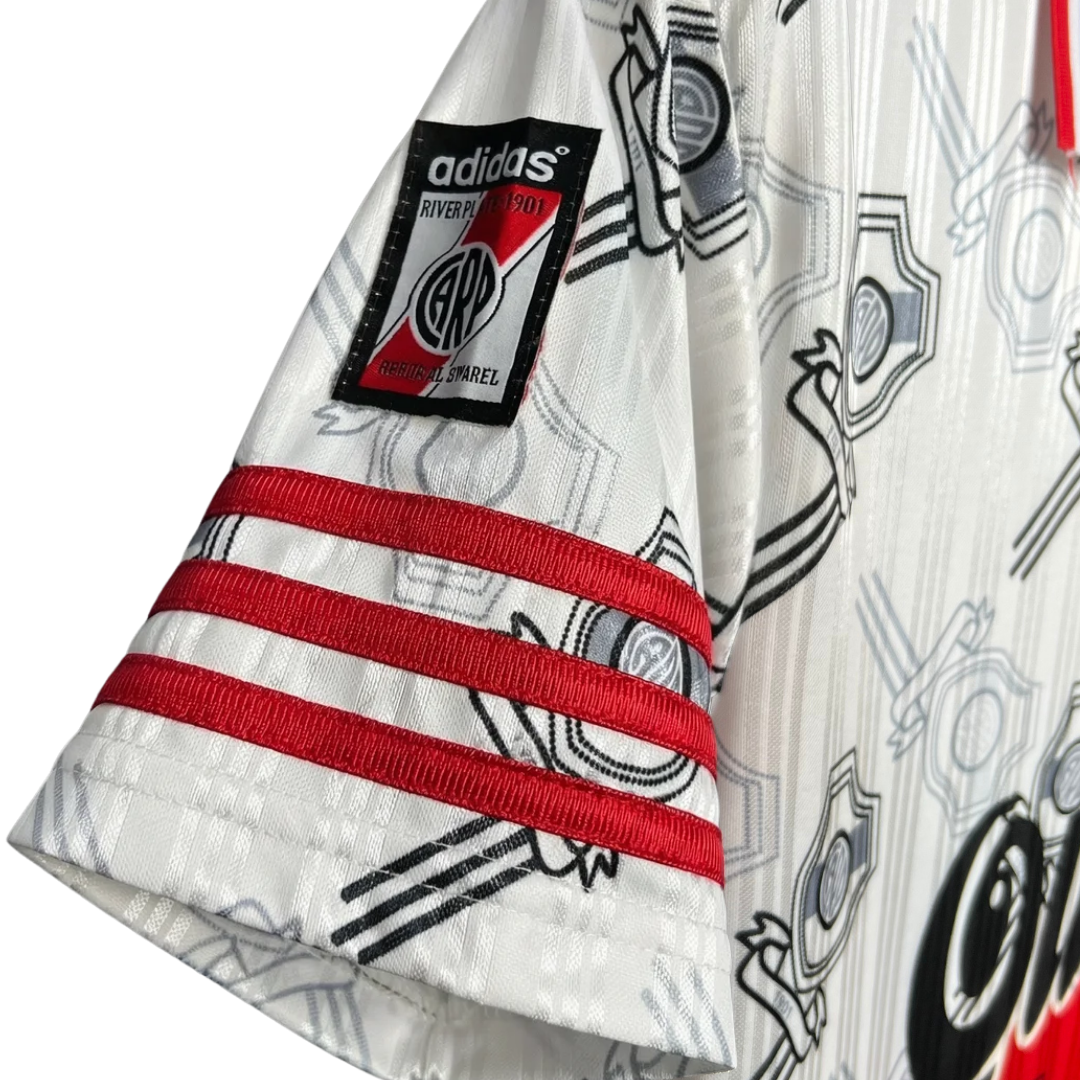 Camisa River Plate I 1995/1996 - Retrô Adidas - Branca com detalhes em vermelho