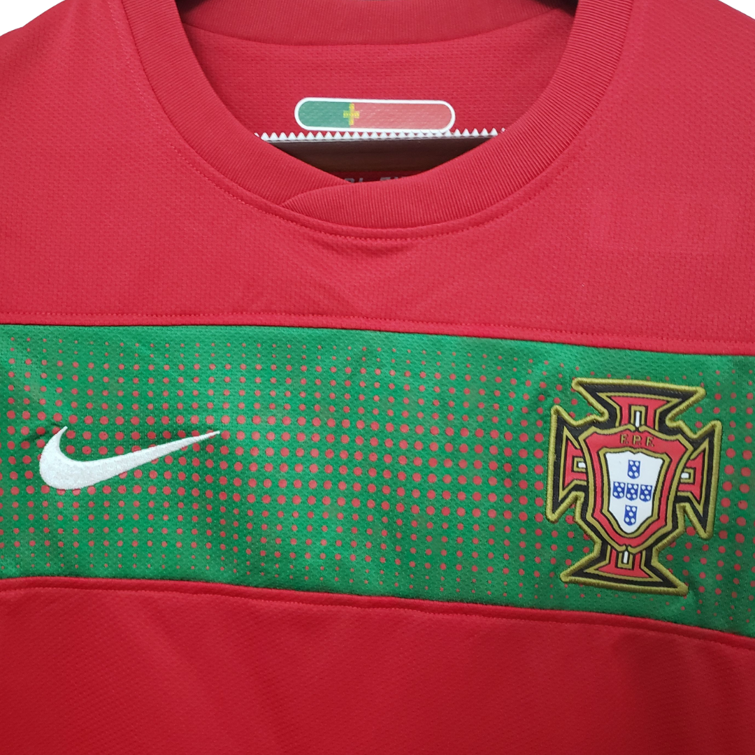Camisa Seleção de Portugal I 2010 - Retrô Nike - Vermelha com detalhes em verde