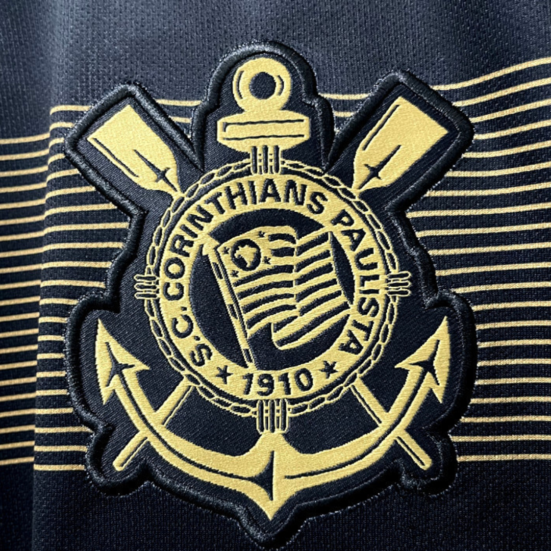 Camisa Corinthians III 2018/19 | Edição Comemorativa Ayrton Senna - Retrô Nike Masculina - Preta com detalhes dourados