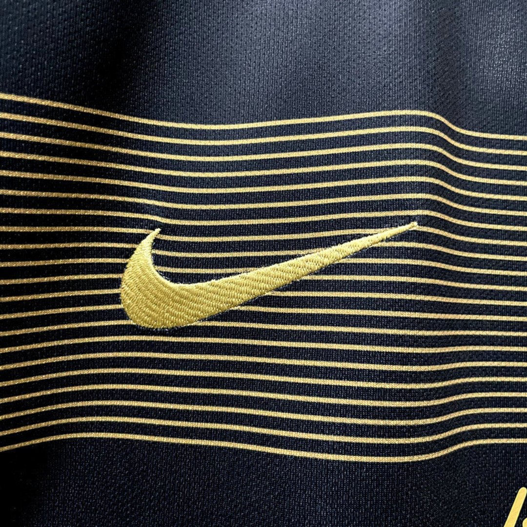Camisa Corinthians III 2018/19 | Edição Comemorativa Ayrton Senna - Retrô Nike Masculina - Preta com detalhes dourados