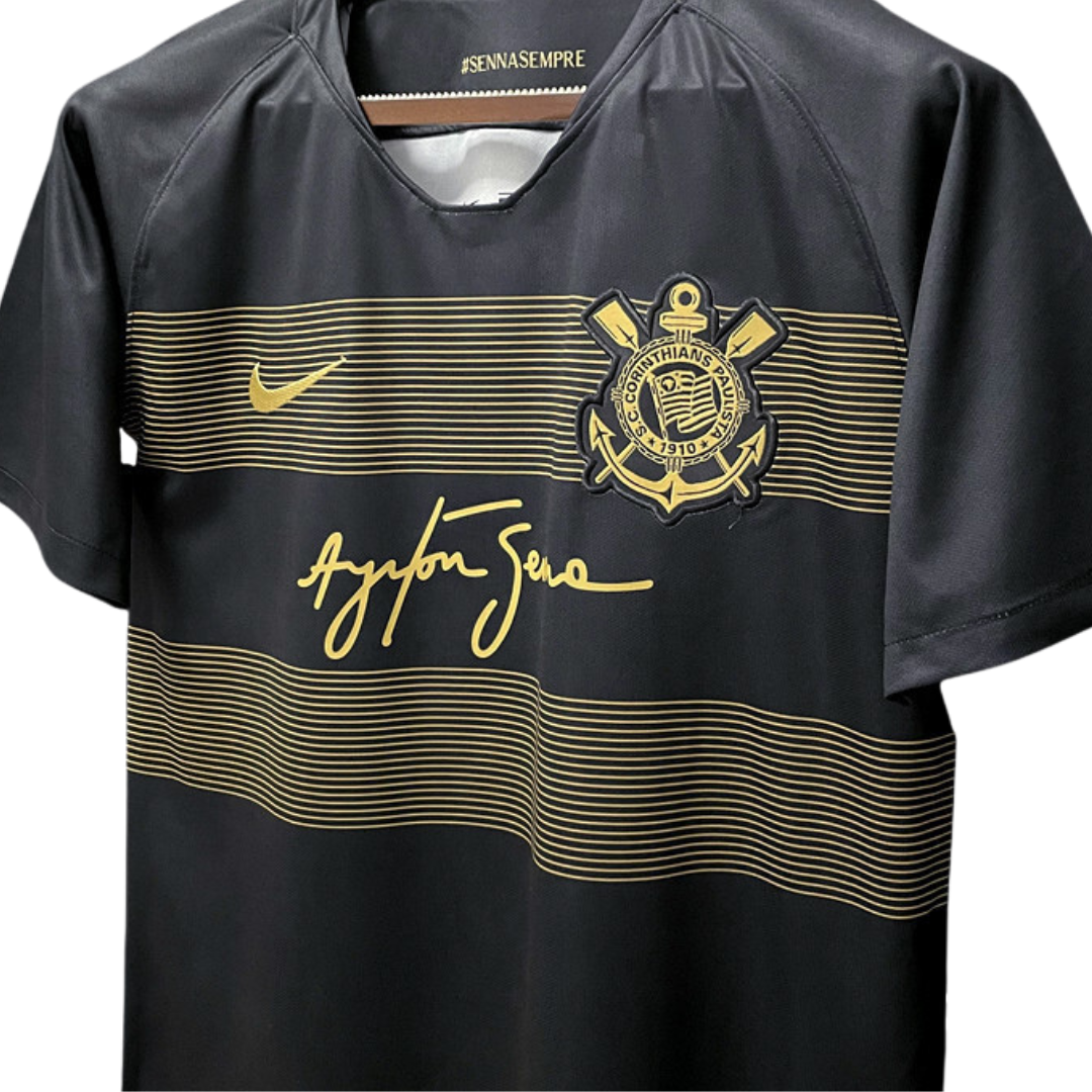 Camisa Corinthians III 2018/19 | Edição Comemorativa Ayrton Senna - Retrô Nike Masculina - Preta com detalhes dourados