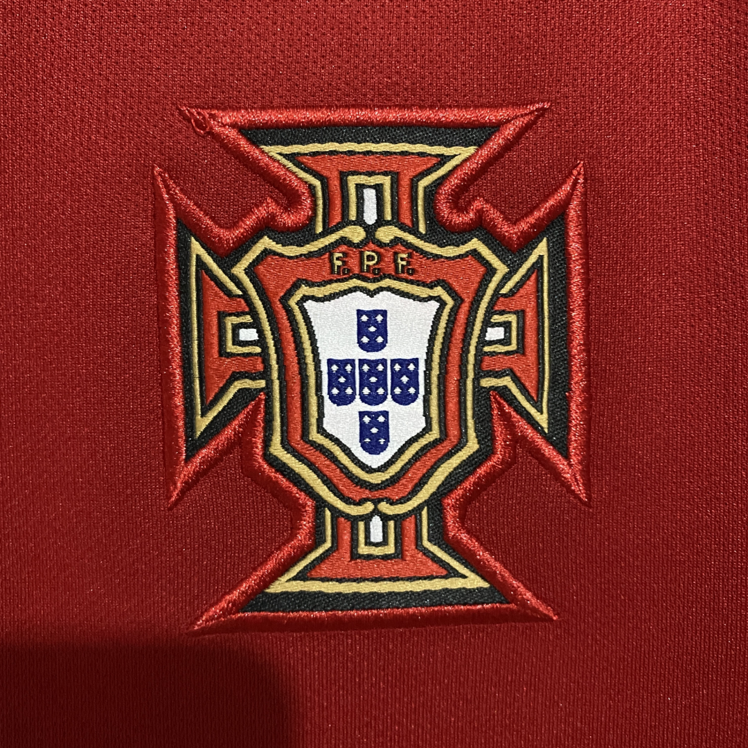 Camisa Seleção de Portugal I 2018 - Retrô Nike - Vermelha com detalhes em verde