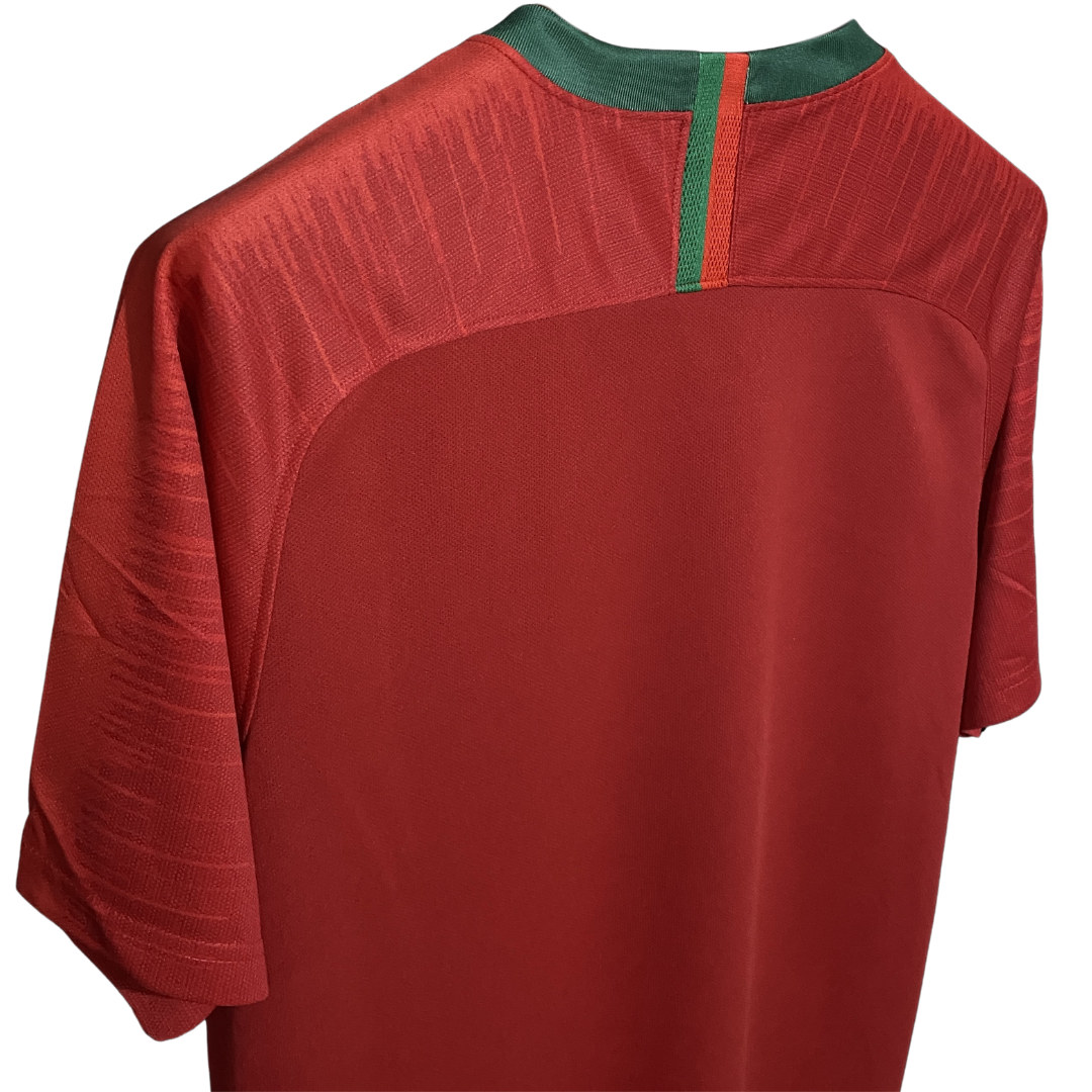 Camisa Seleção de Portugal I 2018 - Retrô Nike - Vermelha com detalhes em verde