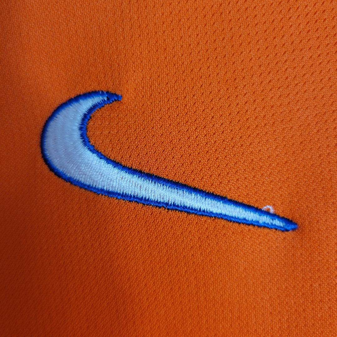 Camisa Seleção Brasileira Goleiro 1998 Manga Longa - Retrô Nike - Laranja com detalhes em amarelo