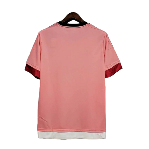 Camisa Juventus 2015/2016 - Retrô Adidas - Rosa com detalhes em preto