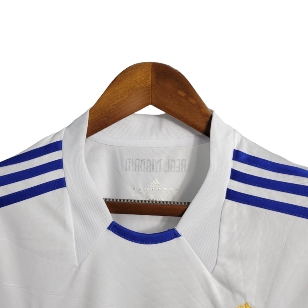 Camisa Real Madrid I 2010/2011 - Retrô Adidas - Branca com detalhes em azul