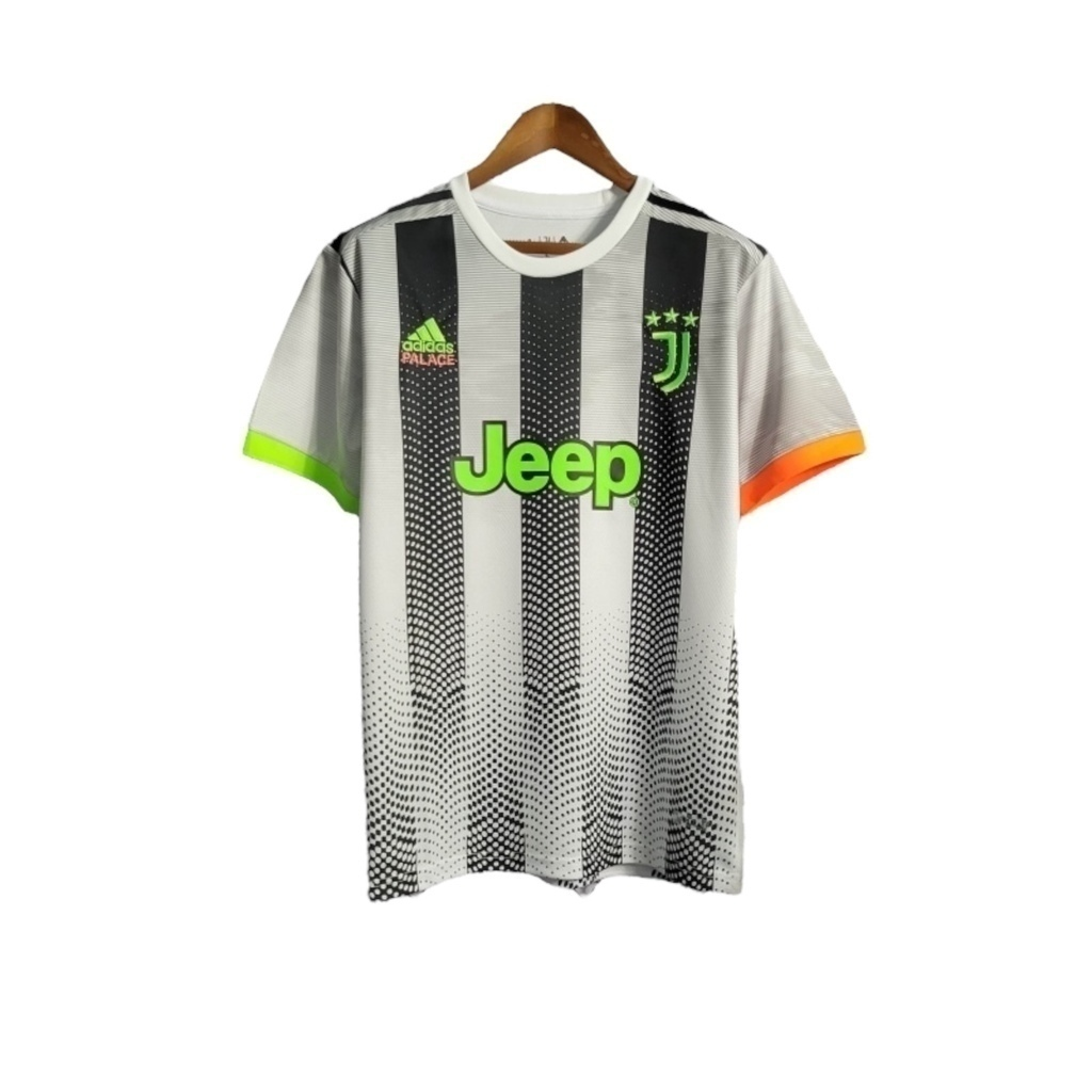 Camisa Juventus Edição Especial 2019/2020 - Retrô Adidas - Branca com detalhes em preto e verde e laranja