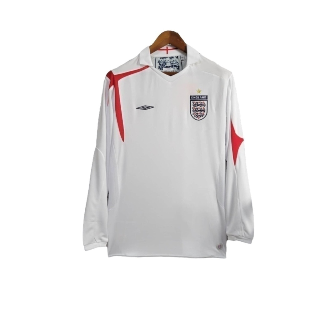 Camisa Seleção da Inglaterra I 2005 Manga Longa - Retrô Umbro - Branca com detalhes em vermelho
