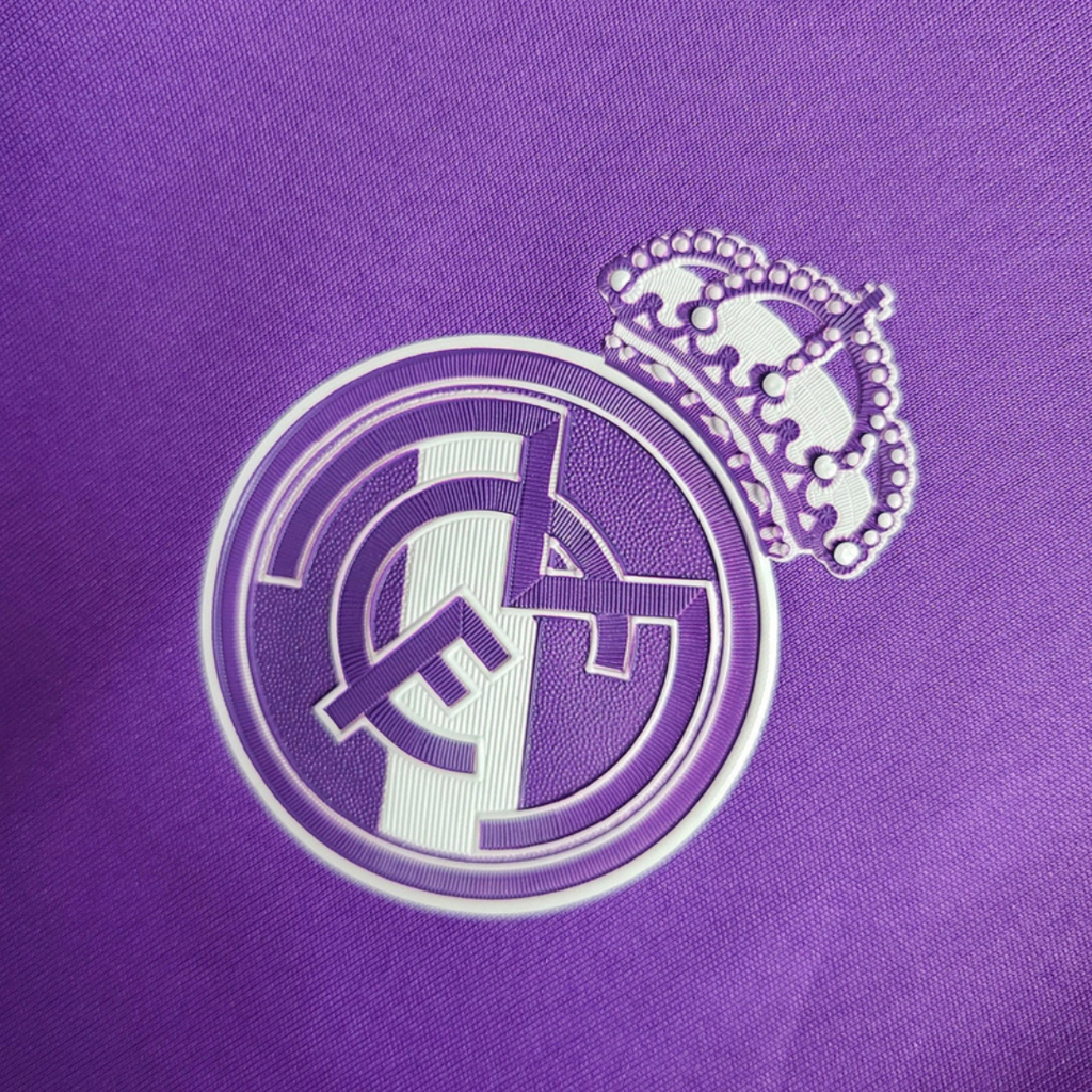 Camisa Real Madrid II 2016/2017 - Retrô Adidas - Roxa com detalhes em branco