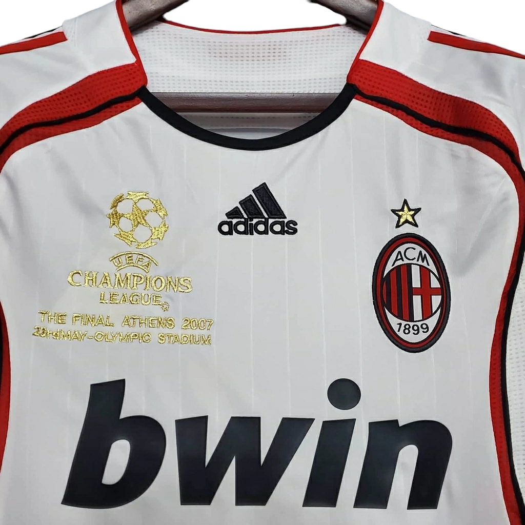 Camisa AC II Milan 2006/2007 - Retrô Adidas - Branca com detalhes em vermelho