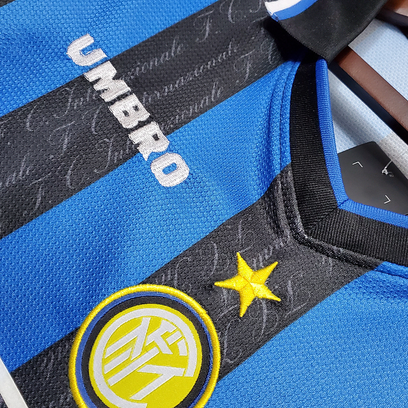 Camisa Inter de Milão 1997/1998 - Retrô Umbro - Azul e preta