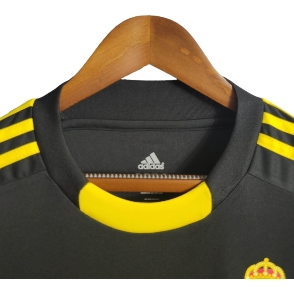 Camisa Real Madrid Goleiro 2011/2012 - Retrô Adidas - Preta com detalhes em amarelo