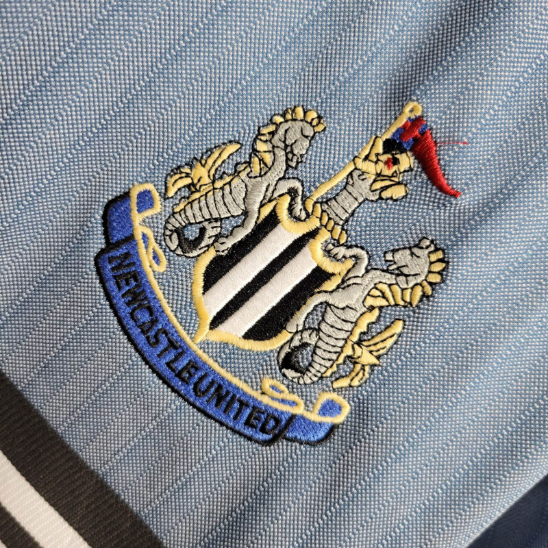 Camisa Newcastle II 1995/1996 - Retrô Adidas - Azul com detalhes em branco