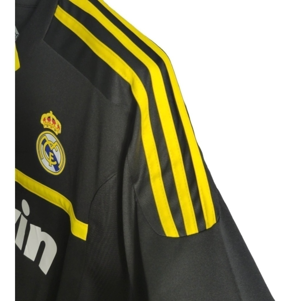 Camisa Real Madrid Goleiro 2011/2012 - Retrô Adidas - Preta com detalhes em amarelo