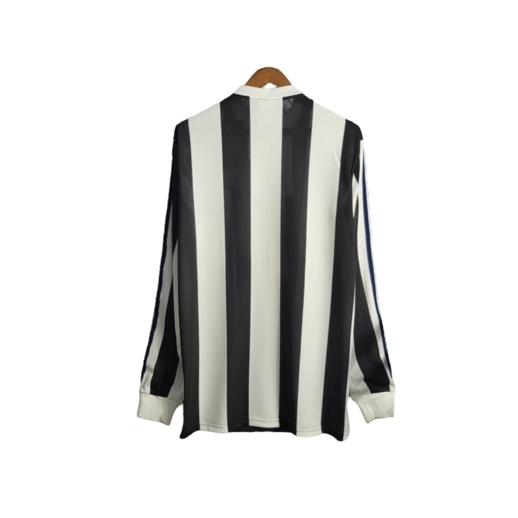 Camisa Newcastle 1997/1999 I Manga Longa - Retrô Adidas - Branca com listras pretas e detalhes em azul