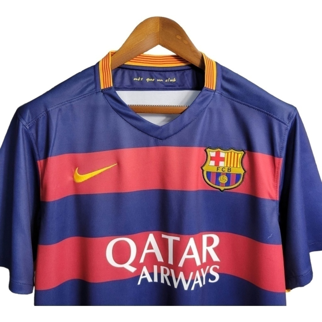 Camisa Barcelona I 2015/2016 - Retrô Nike - Azul com detalhes em vermelho e amarelo