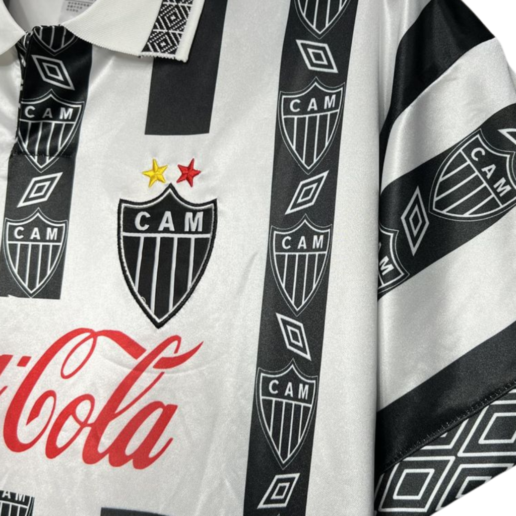 Camisa Atlético Mineiro I 1995 - Retrô Umbro - Preta e branca
