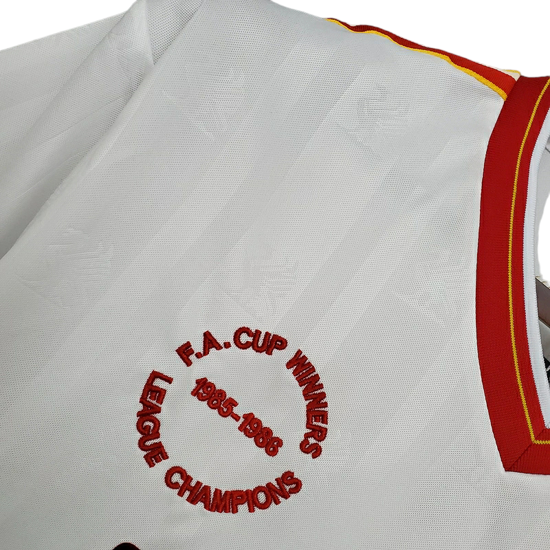 Camisa Liverpool 1985/1986 - Retrô - Branca com detalhes em vermelho