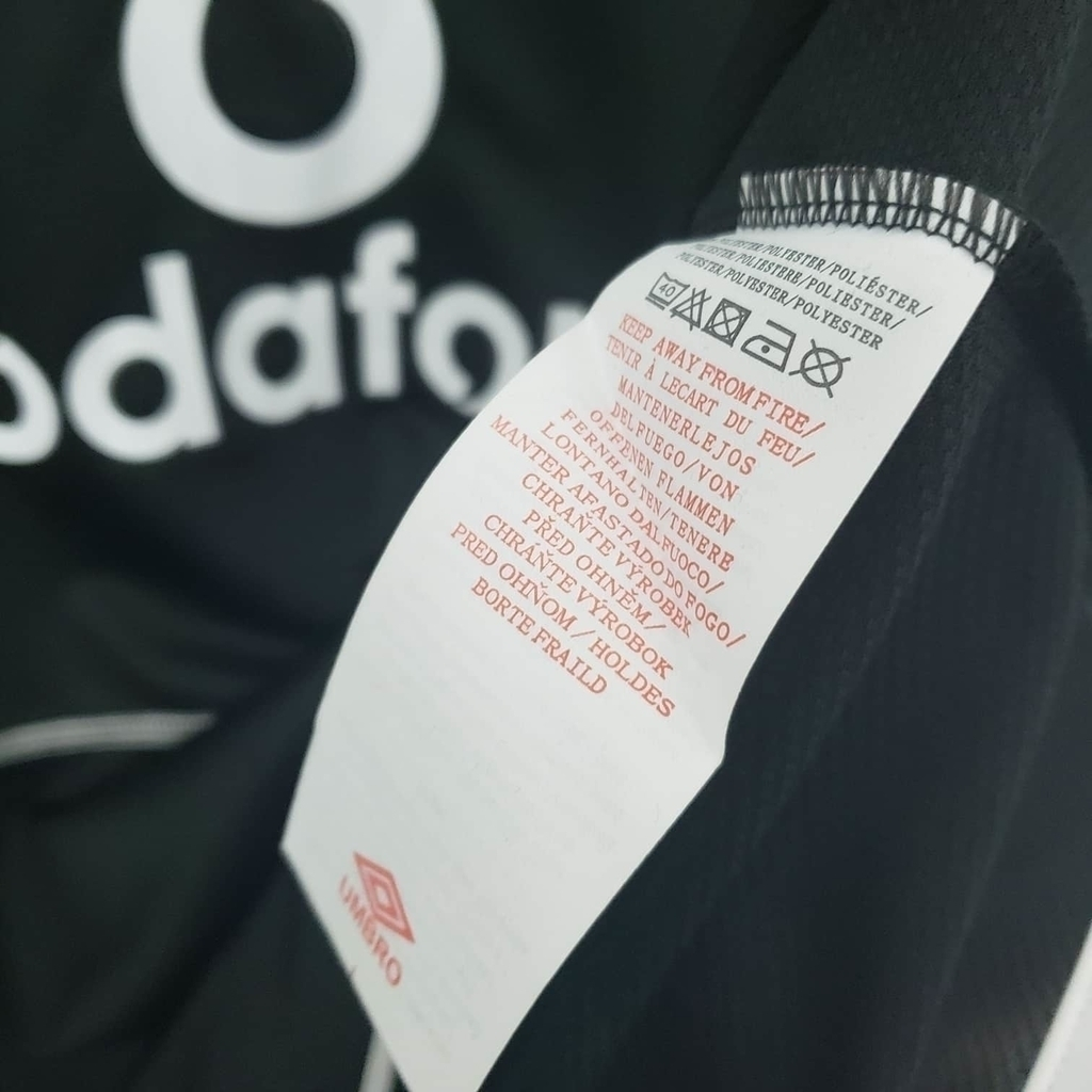 Camisa Manchester United 2000/2002 - Retrô Umbro - Preta