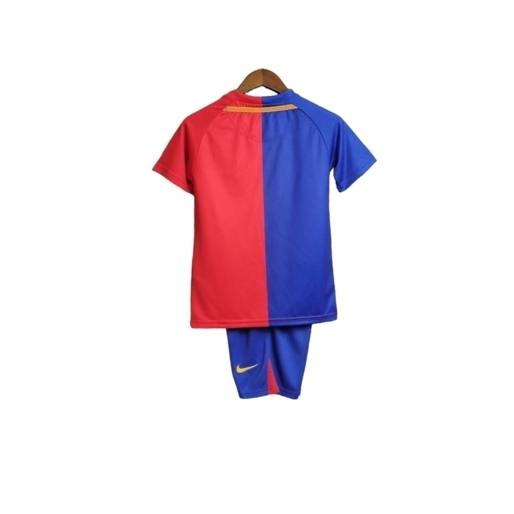 Conjunto Infantil Barcelona I 2008/2009 - Retrô Nike - Azul e vermelho com detalhes em amarelo