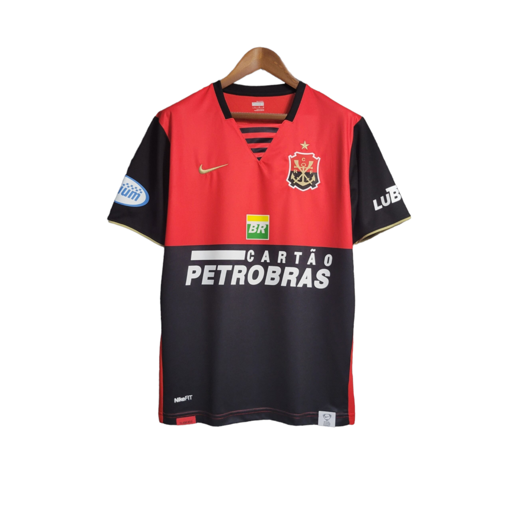 Camisa Flamengo I 2007/2008 - Retrô Nike - Vermelha e preta com detalhes em dourado no escudo