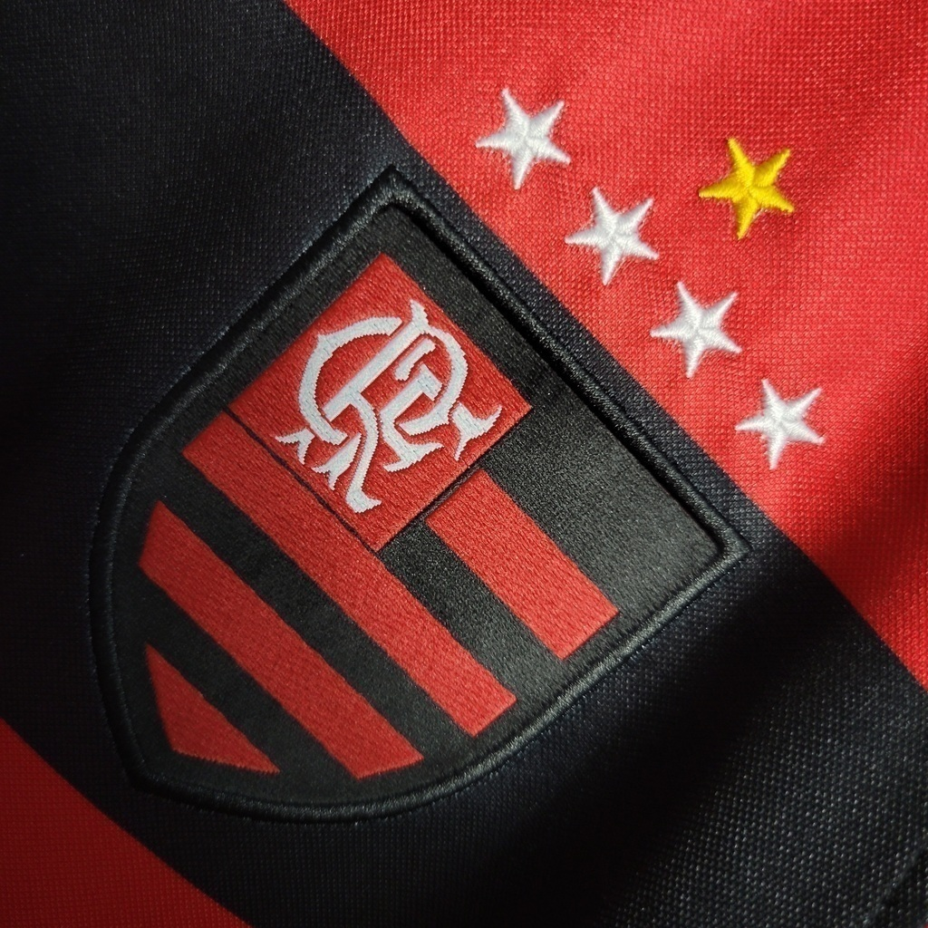 Camisa Flamengo I 2003/2004 - Retrô Nike - Vermelha com detalhes em Preto e amarelo