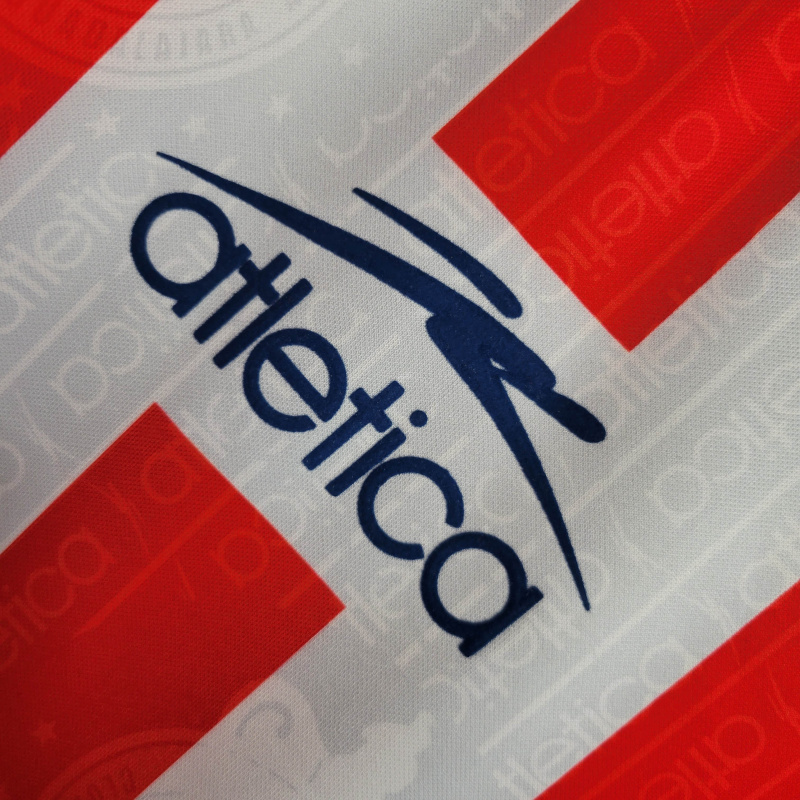 Camisa Chivas Guadalajara I 2006/2007 - Retrô Atlética - Branca com detalhes em vermelho e azul com todos os patrocínios