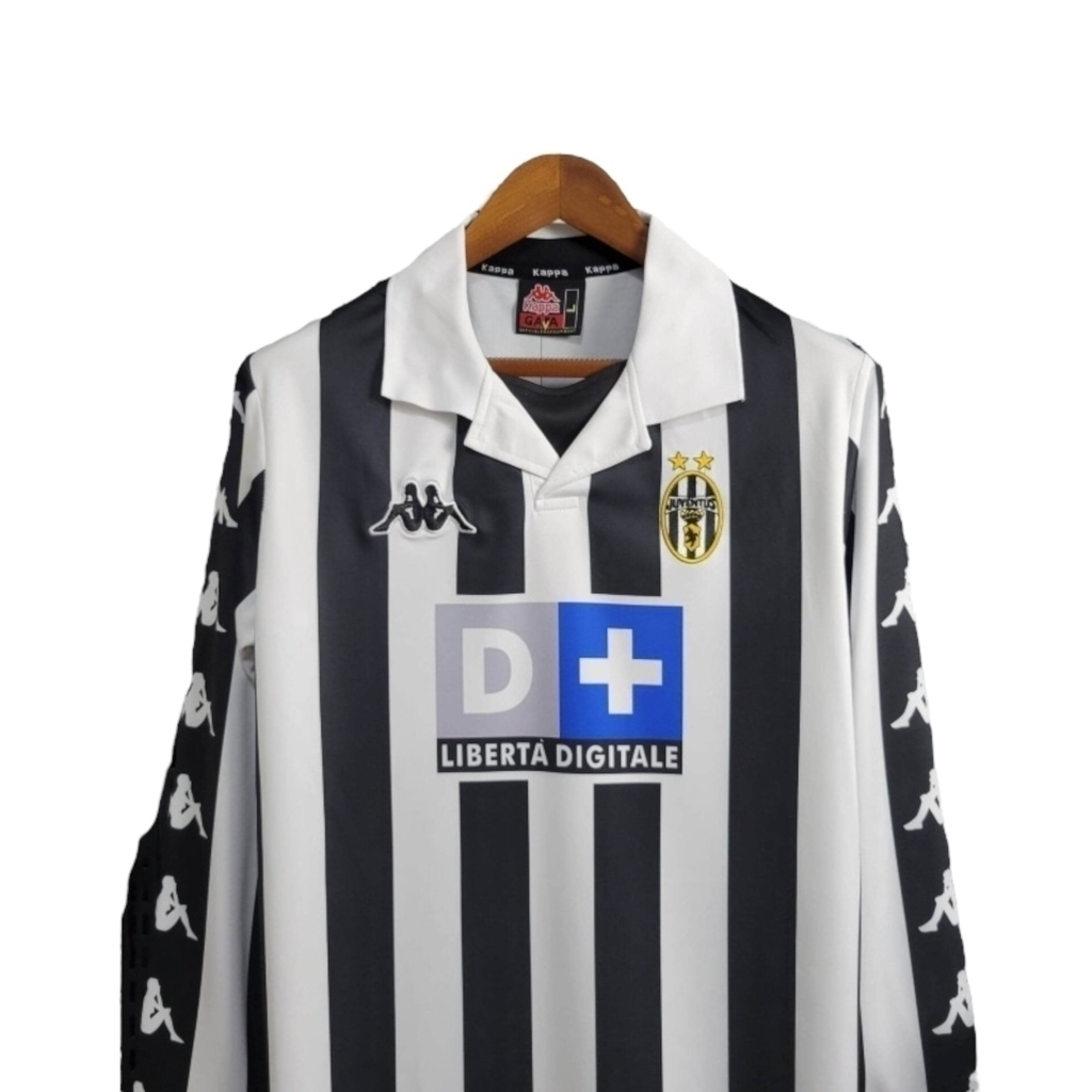 Camisa Juventus I 1999/2000 Manga Longa - Retrô Kappa - Preta e branca