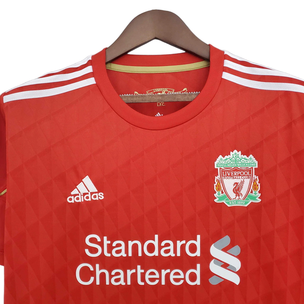 Camisa Liverpool I 2010/2011 - Retrô Adidas - Vermelha com detalhes em branco
