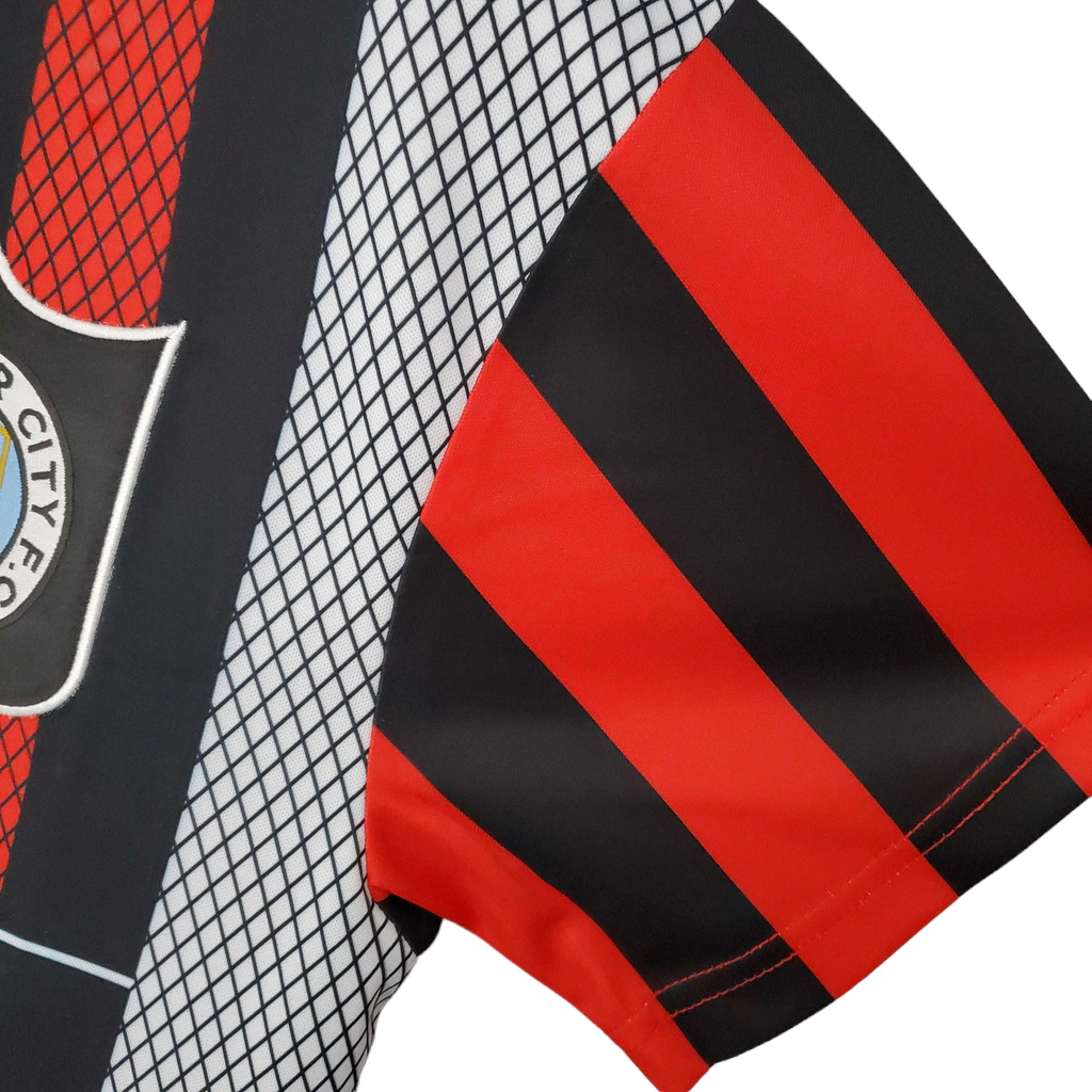 Camisa Manchester City 1994/1996 - Retrô Umbro - Vermelha e Preta