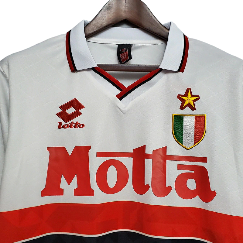 Camisa AC Milan II 1993/1994 - Retrô Lotto - Branca com detalhes em vermelho