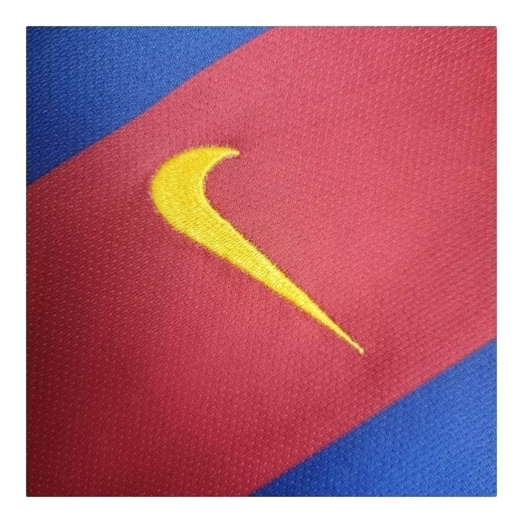 Conjunto Infantil Barcelona I 2010/2011 - Retrô Nike - Azul e vermelho com detalhes em amarelo