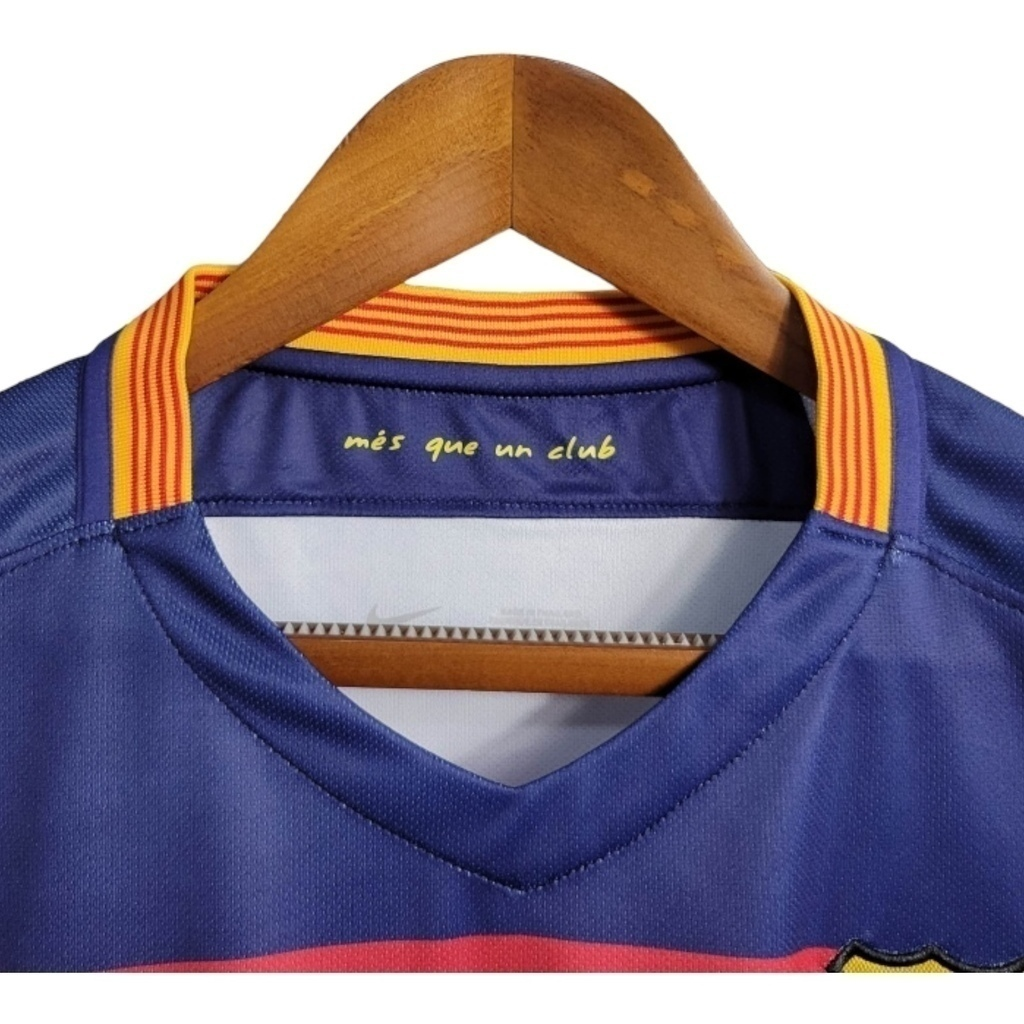 Camisa Barcelona I 2015/2016 - Retrô Nike - Azul com detalhes em vermelho e amarelo