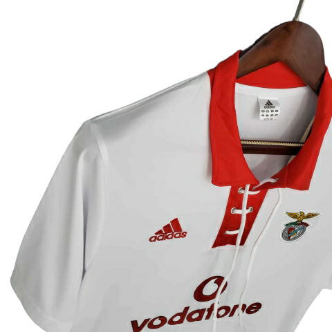 Camisa Benfica 2004/2005 - Retrô Adidas - Branca com detalhes em vermelho