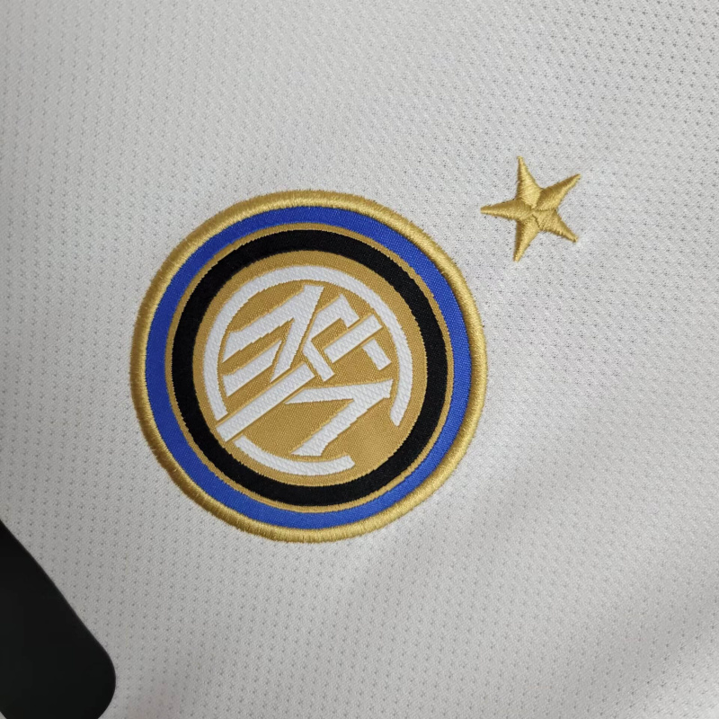 Camisa Inter de Milão II 2010/2011 - Retrô Nike - Branca com detalhes em azul