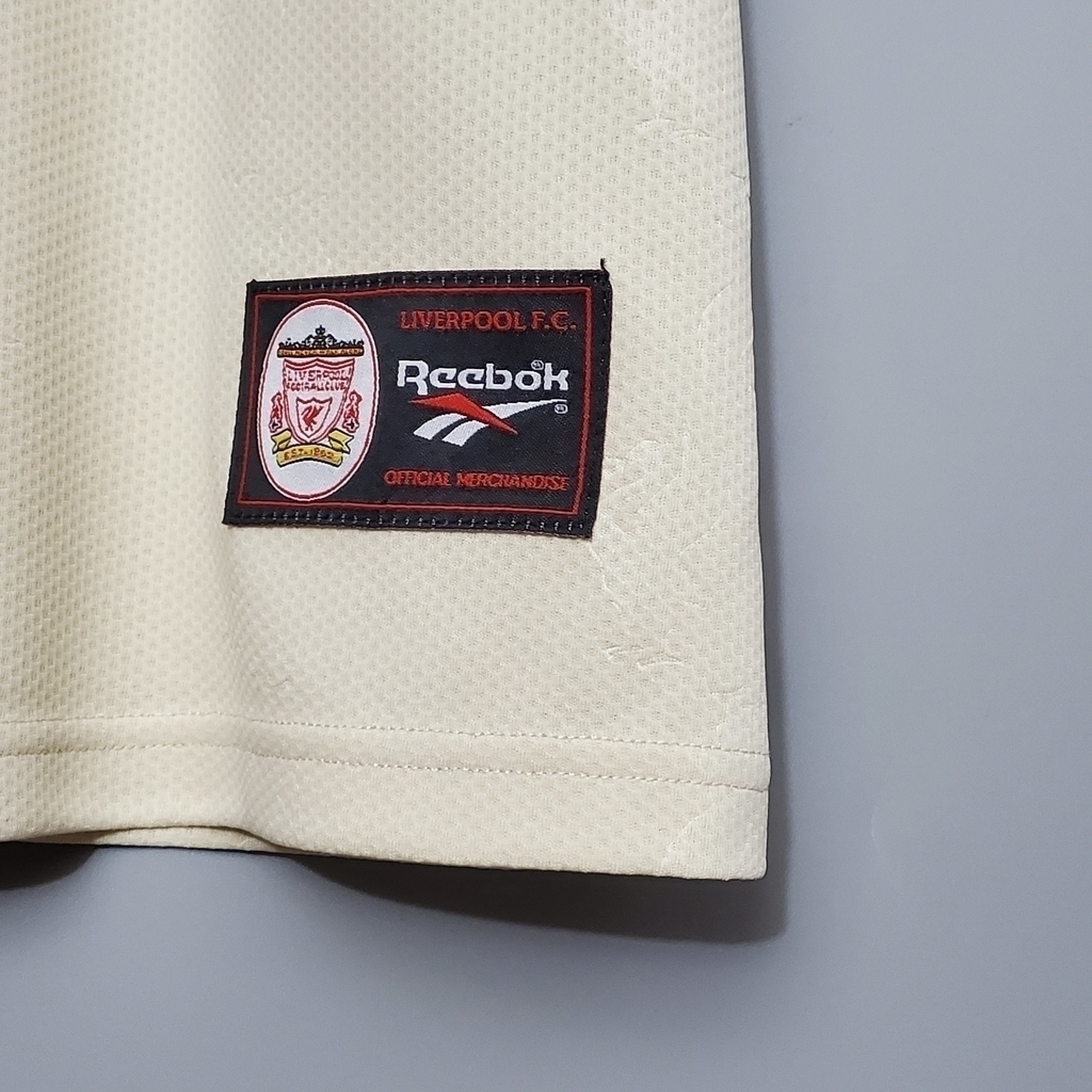 Camisa Liverpool II 1996/1997 - Retrô Reebok - Bege com detalhes em vermelho