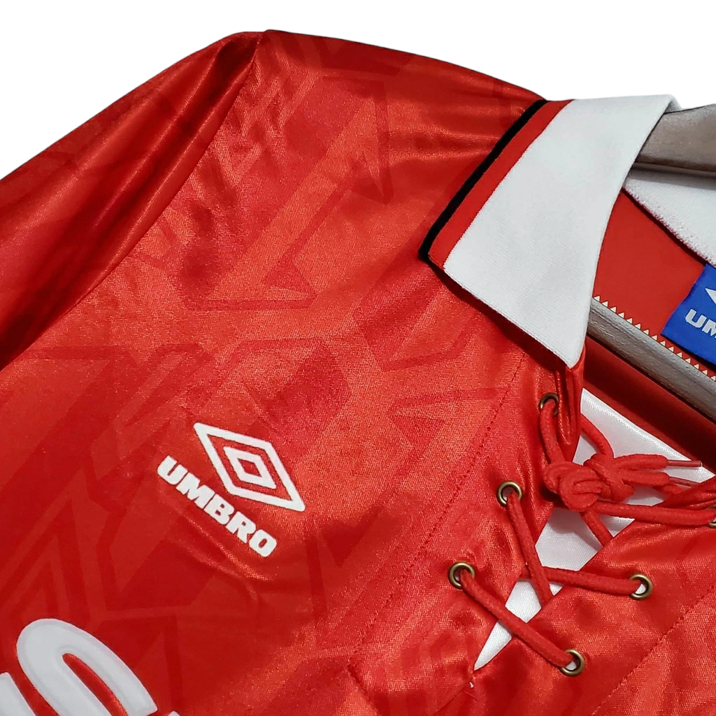Camisa Manchester United 1992/1994 - Retrô Umbro - Vermelha com detalhes em branco