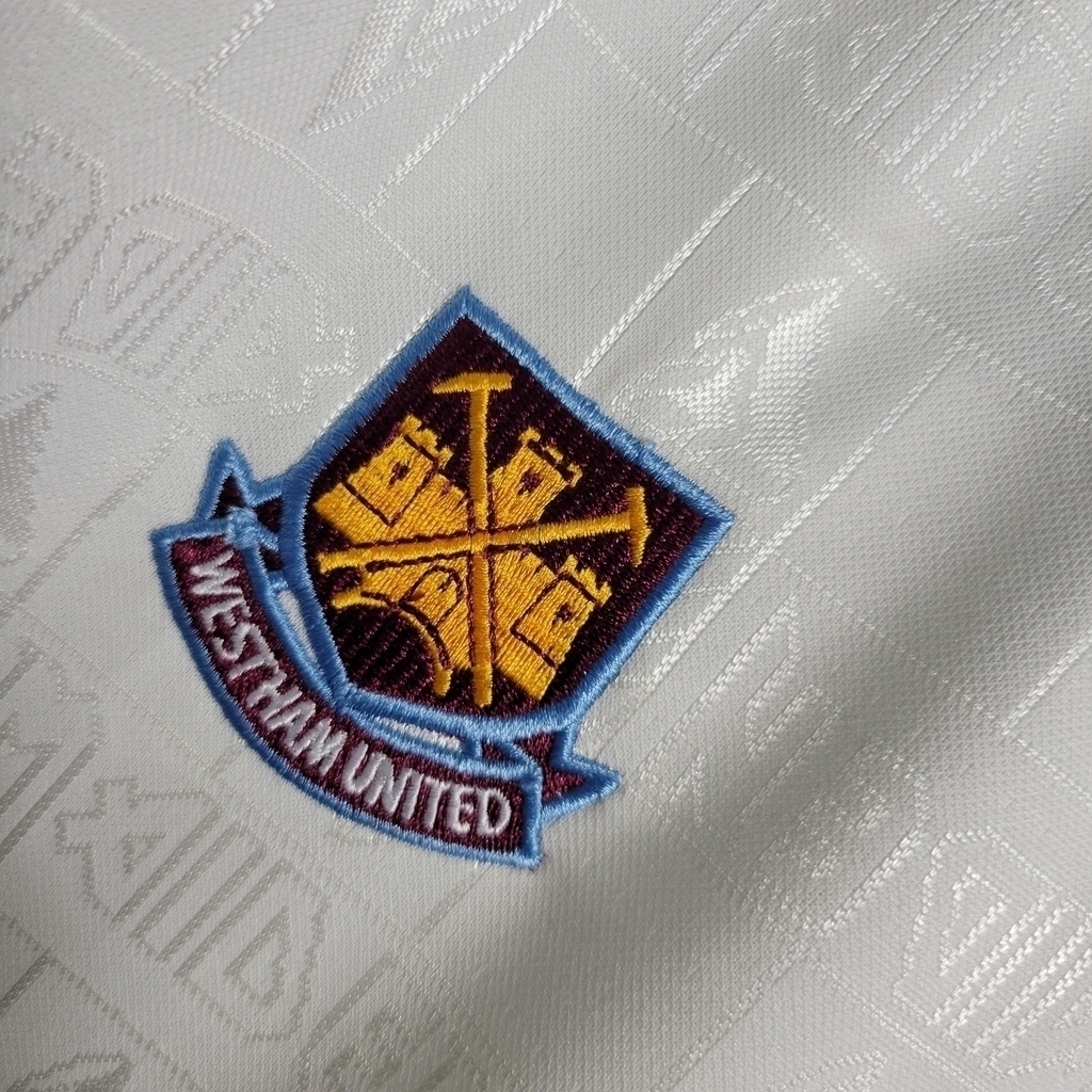 Camisa West Ham x Iron Maiden 1999 - Retrô - Branca